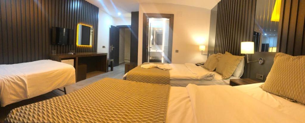 Grand Ezel Hotel Мерсин Экстерьер фото