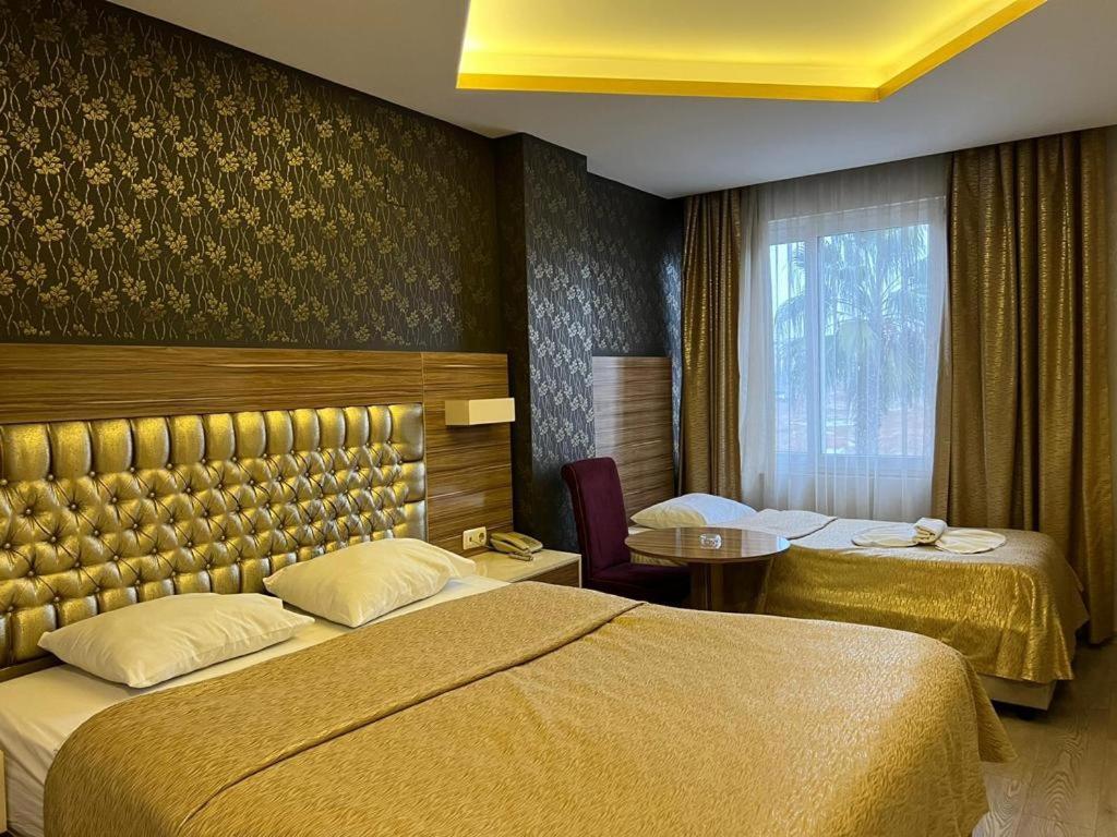 Grand Ezel Hotel Мерсин Экстерьер фото