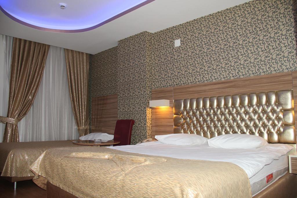 Grand Ezel Hotel Мерсин Экстерьер фото